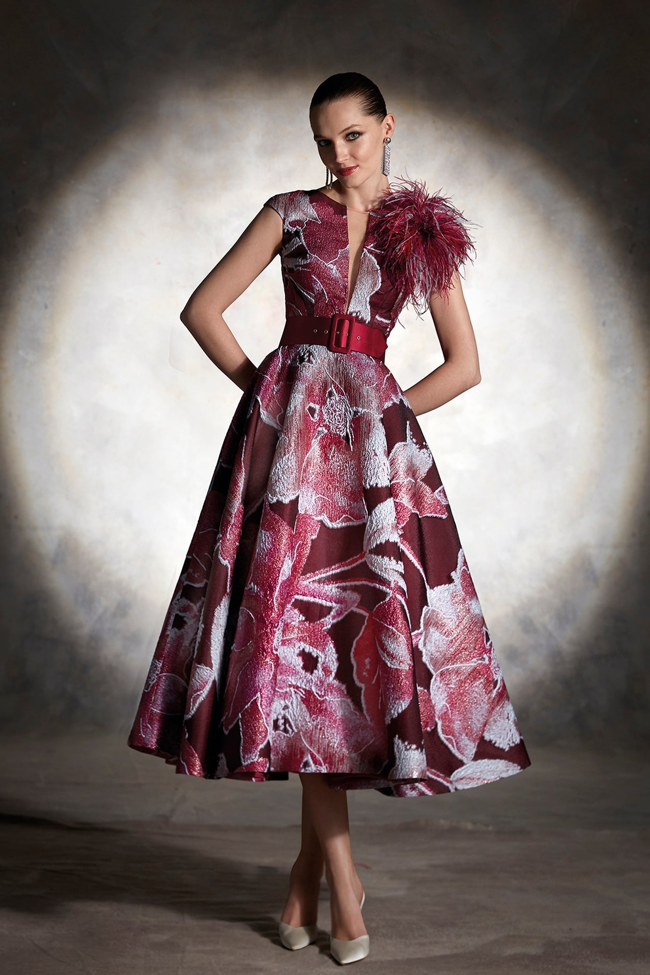 Decorated shoulder printed midi dress
