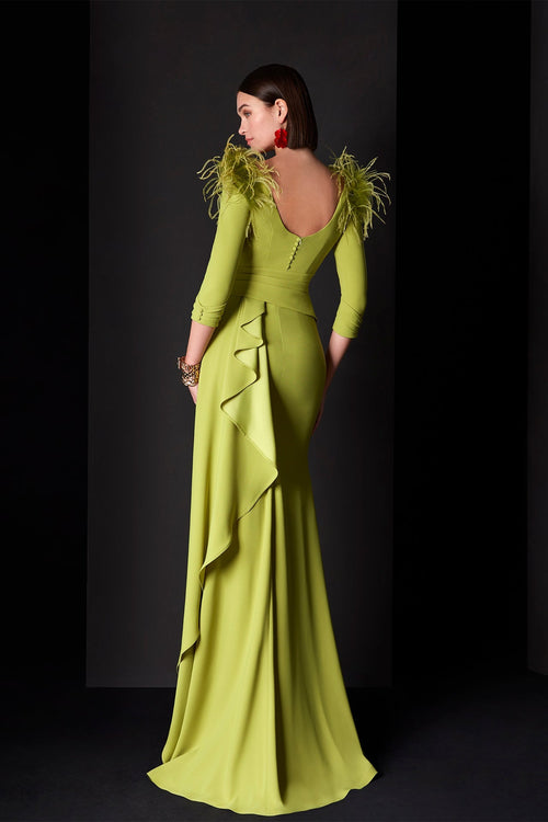 3/4 sleeves crepe dress with feathered shoulders