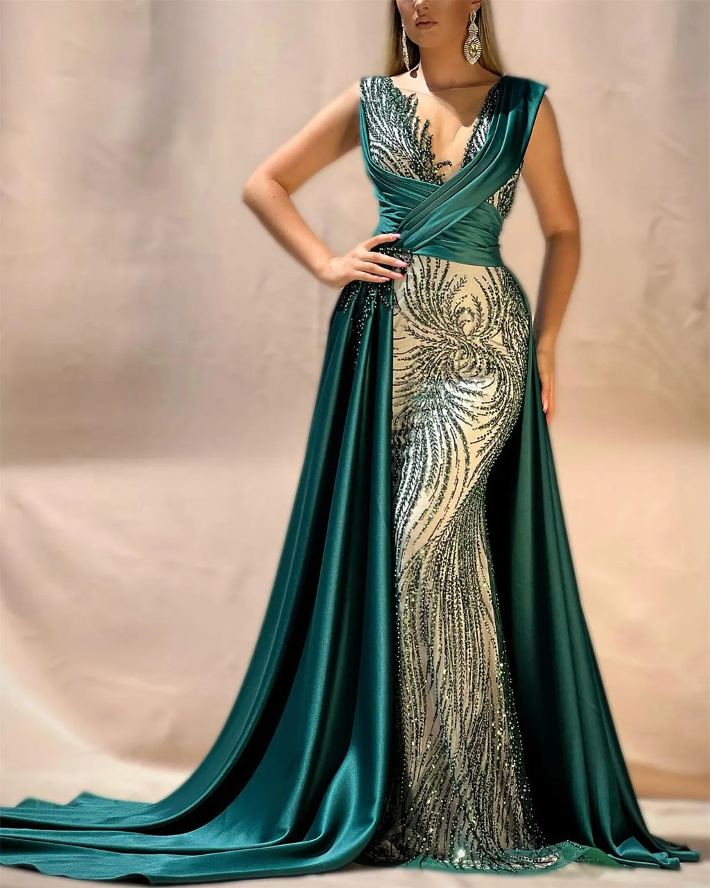 Women's Sleeveless Green Sequined Dress