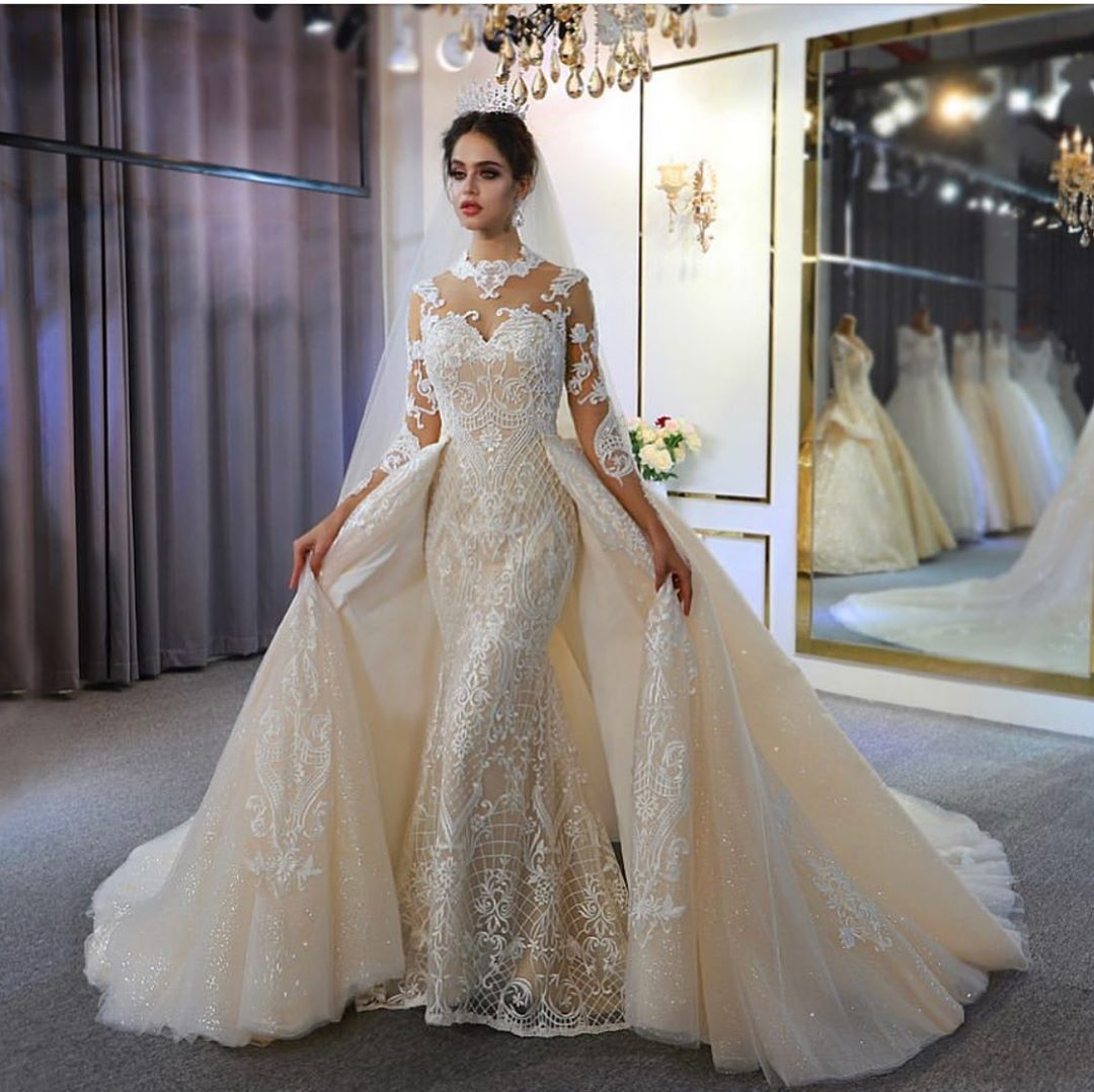 Daisda Gorgeous A-Line Sweetheart Long Sleeves Floor-length Wedding Dress With Appliques Lace