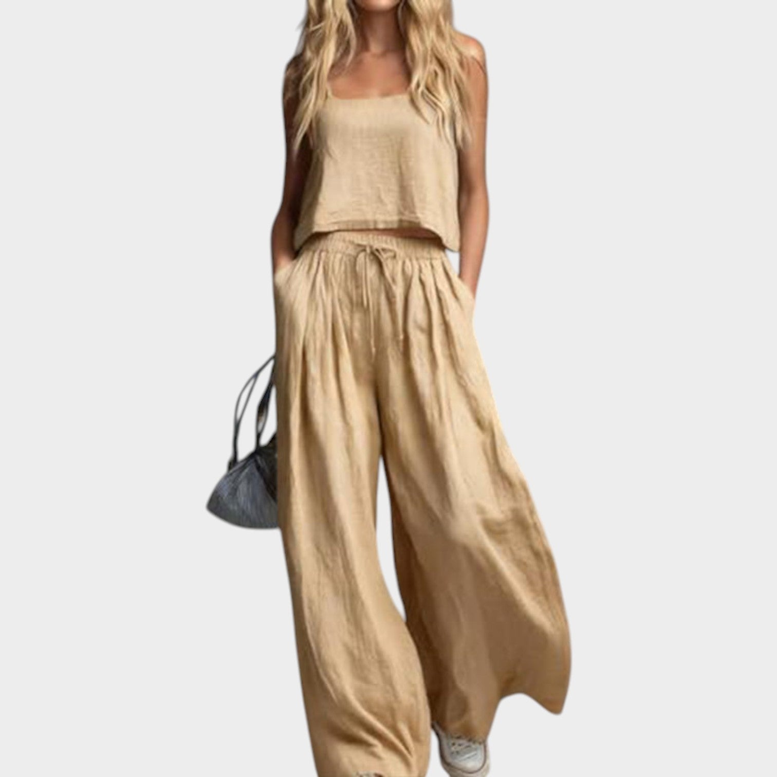 Effortless Off-Duty Outfit