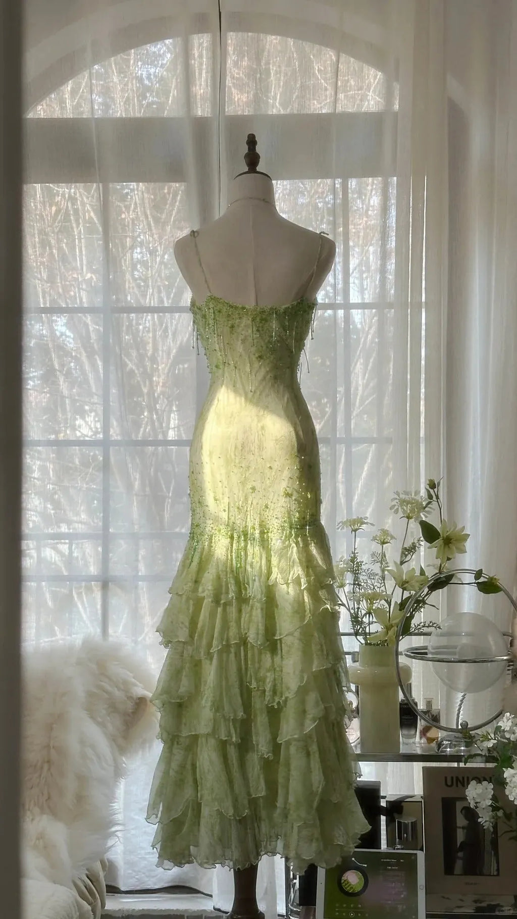 Green Romantic Fashion Elegant Exquisite Beaded Spaetti Straps Tassel Long Tulle Chiffon Ruffle Ball Gown Evening Gown Party Dress 4055