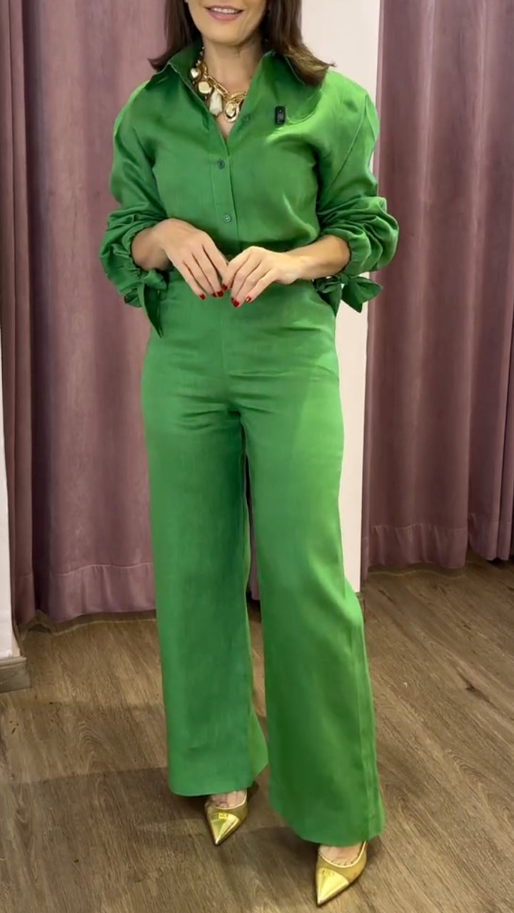 Green Satin Button-Down Shirt and Wide Leg Pants Setetts Setet