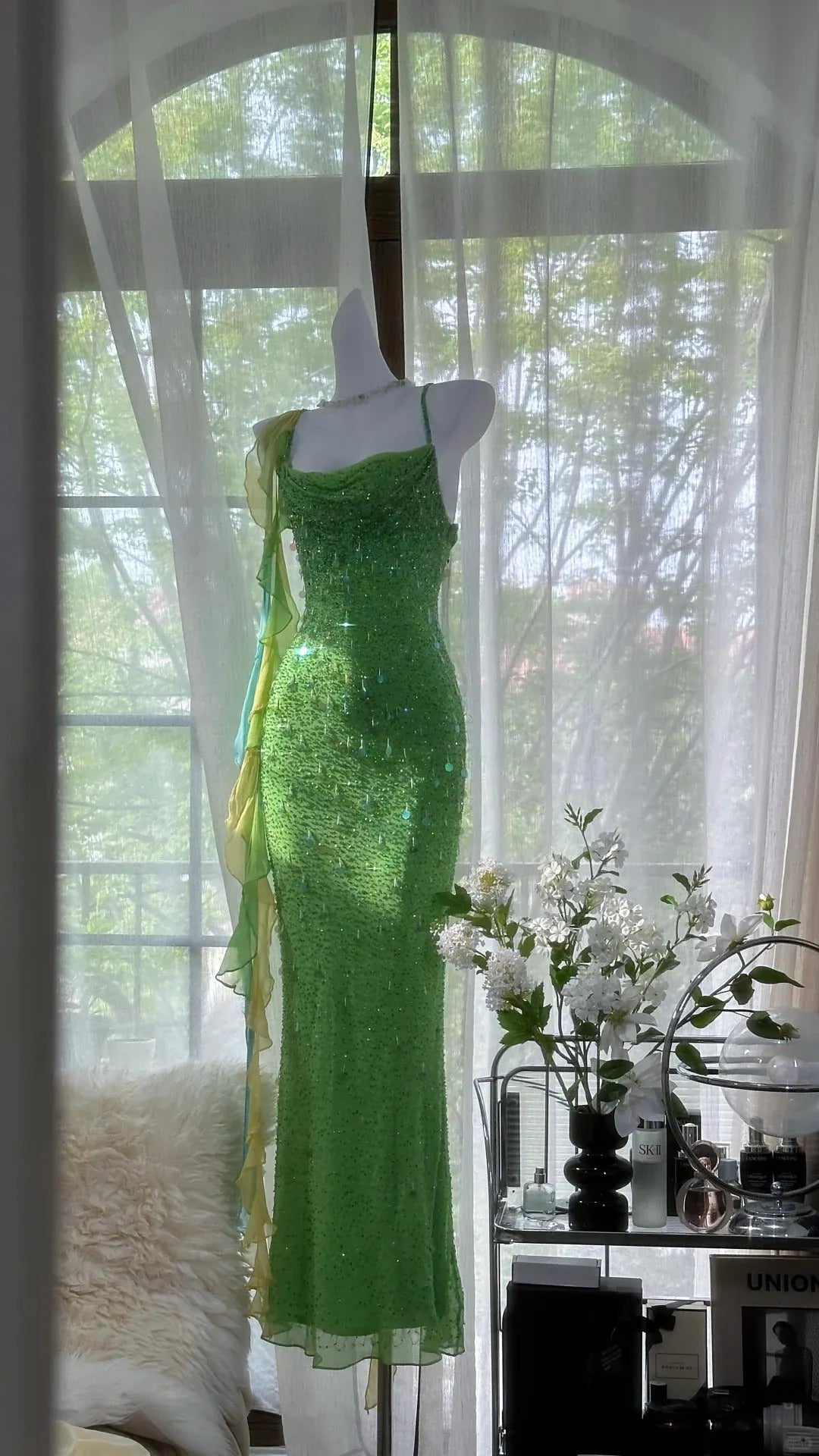 Vintage Evening Dresses, Green Sequin Mermaid Sleeveless Long Party Gowns  25530