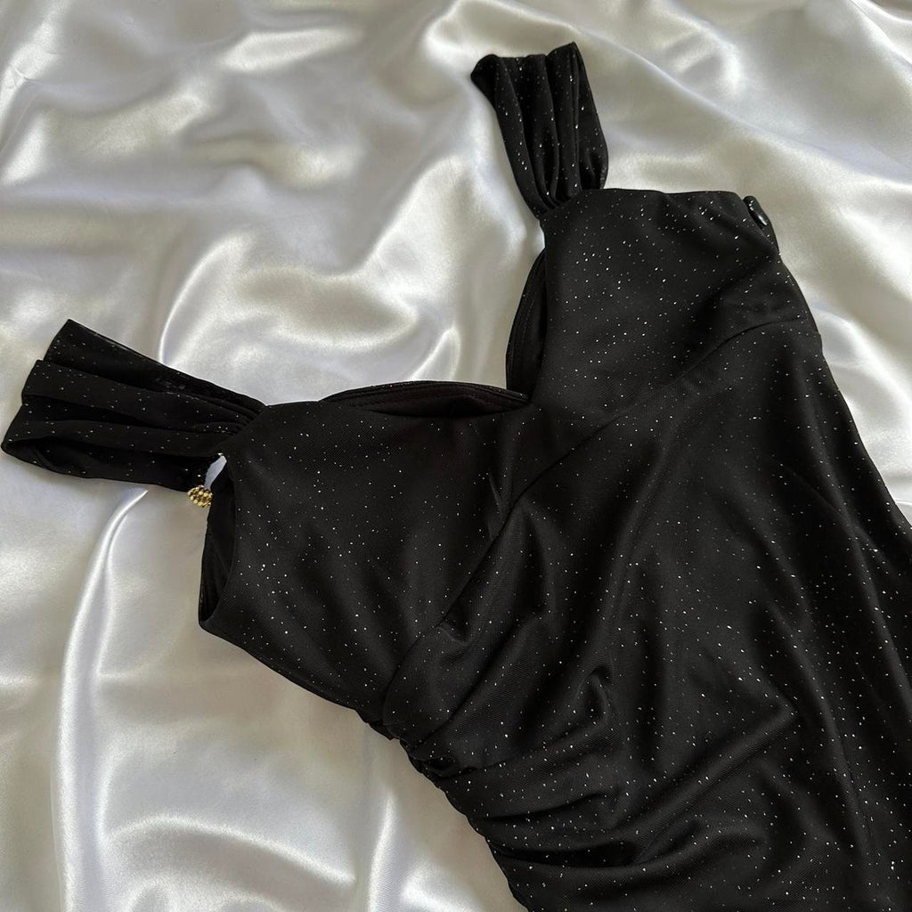 Betsy & Adam Women's Black and Gold Dress