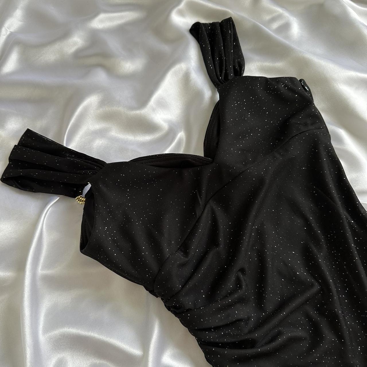 Betsy & Adam Women's Black and Gold Dress