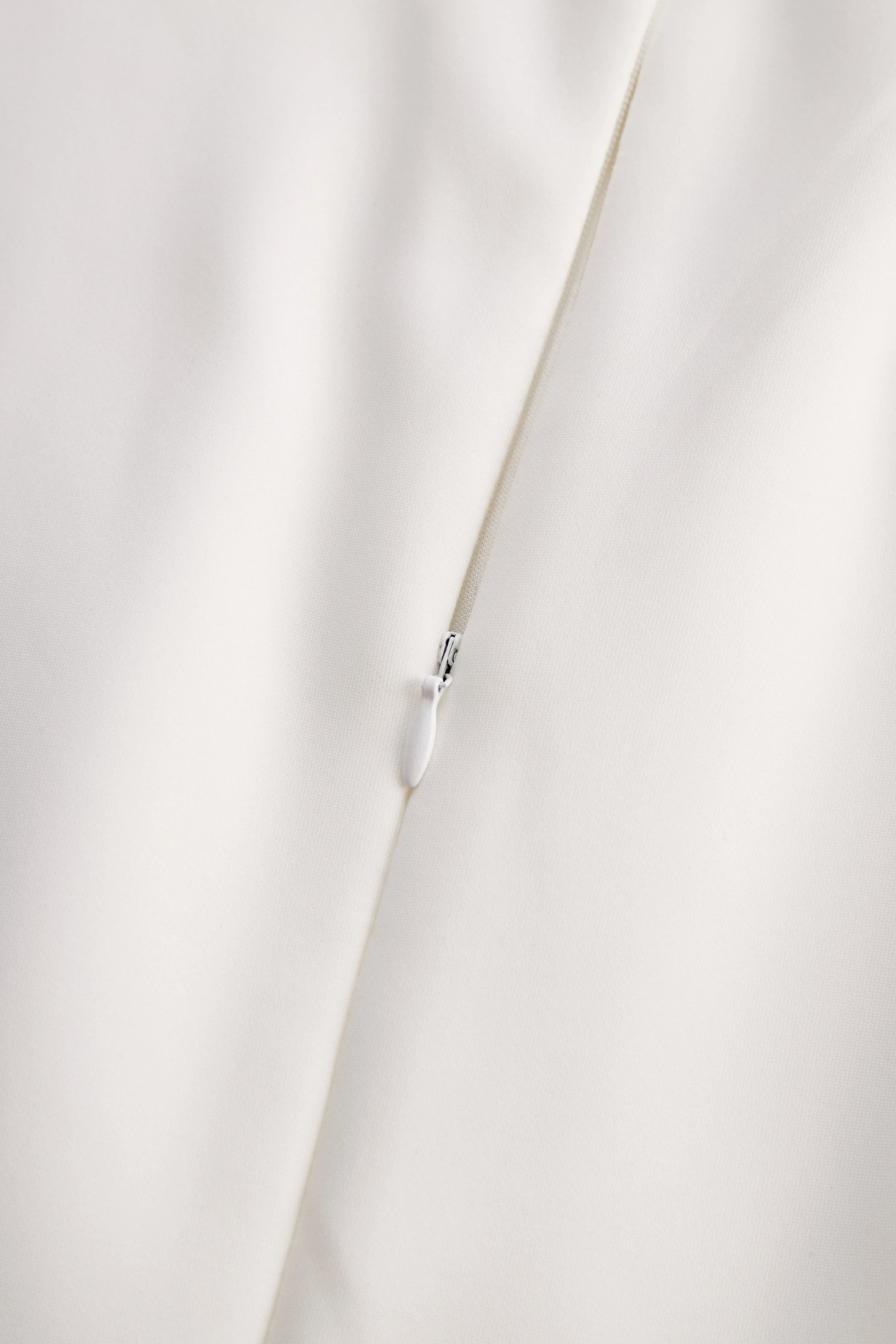 Elegant White Keyhole Pencil Dress