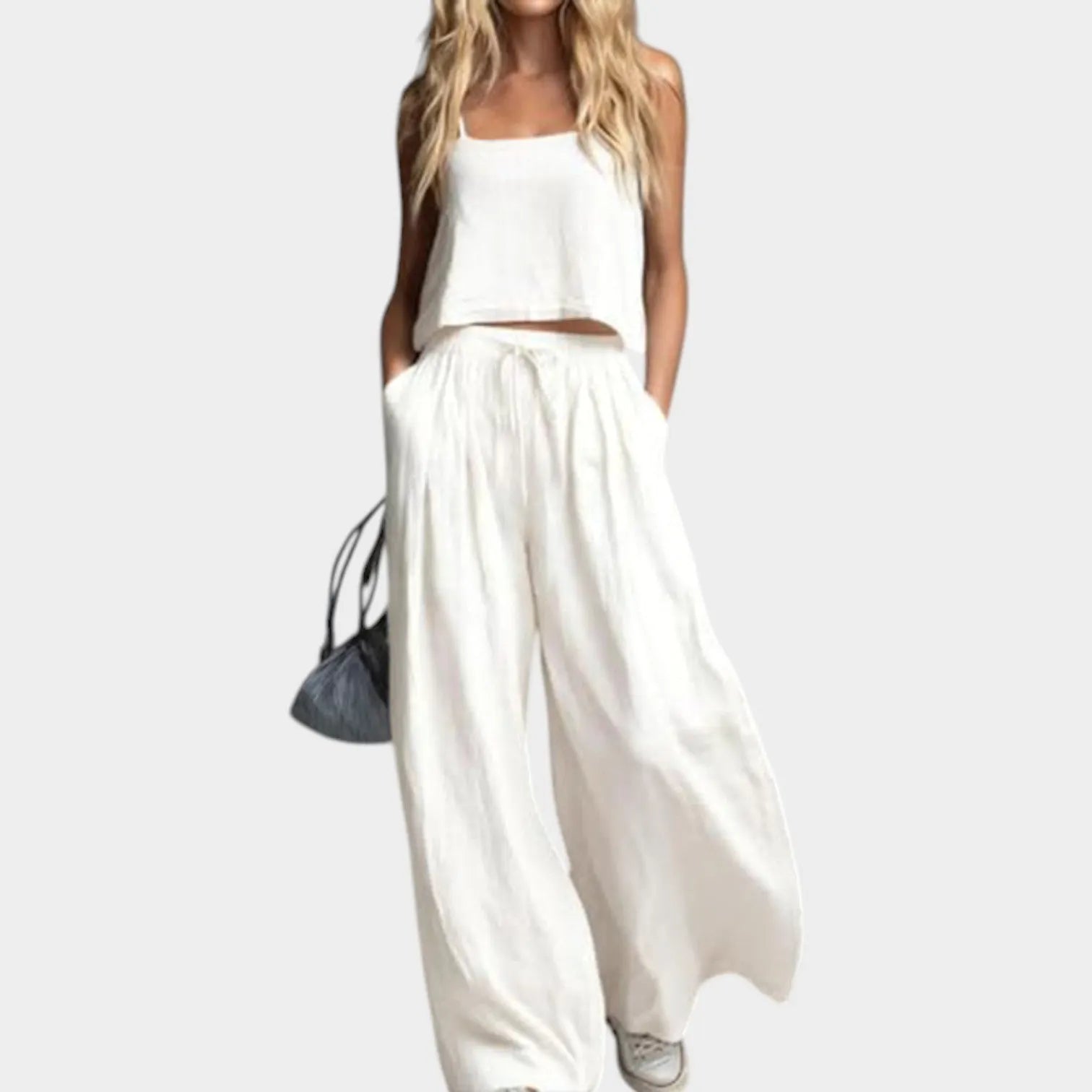 Effortless Off-Duty Outfit