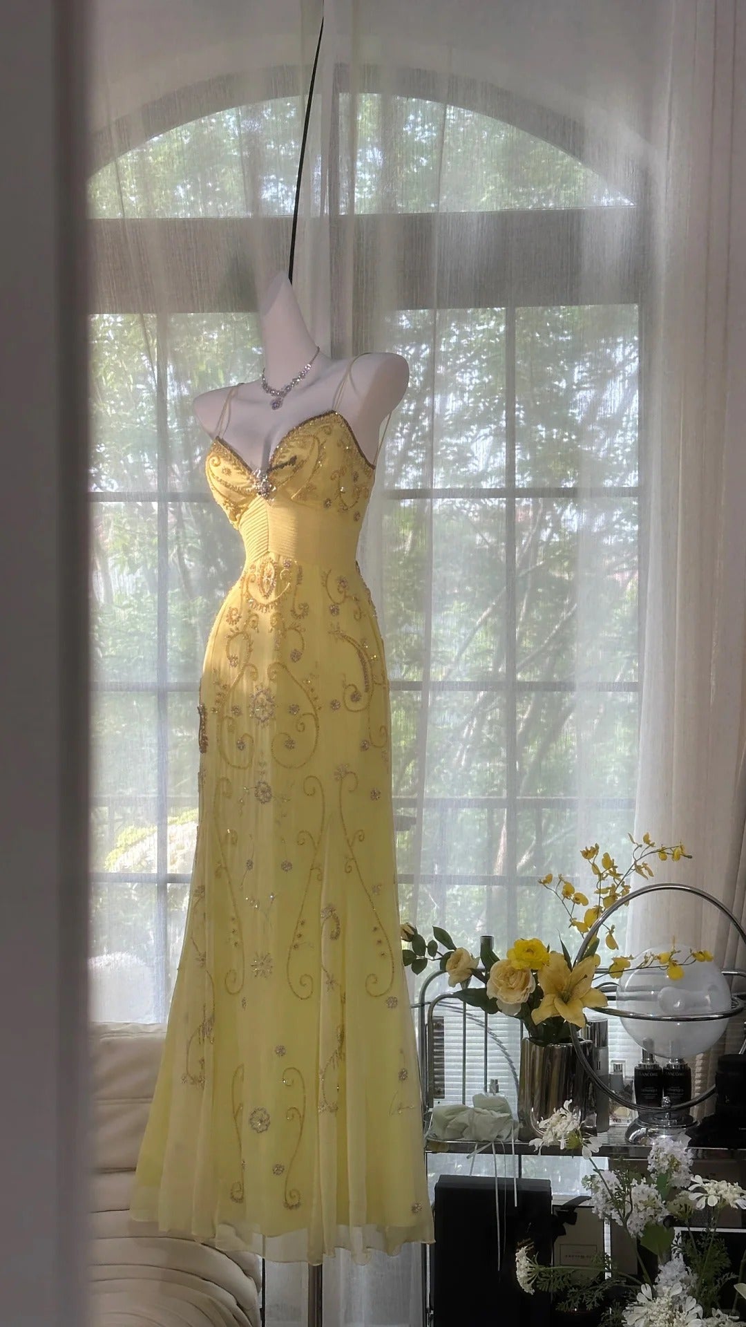 Yellow Gorgeous Exquisite Beaded Backless Spaetti Strap Long Chiffon Ball Gown Evening Dress Birthday/Holiday Party Dress Prom Dress 4063