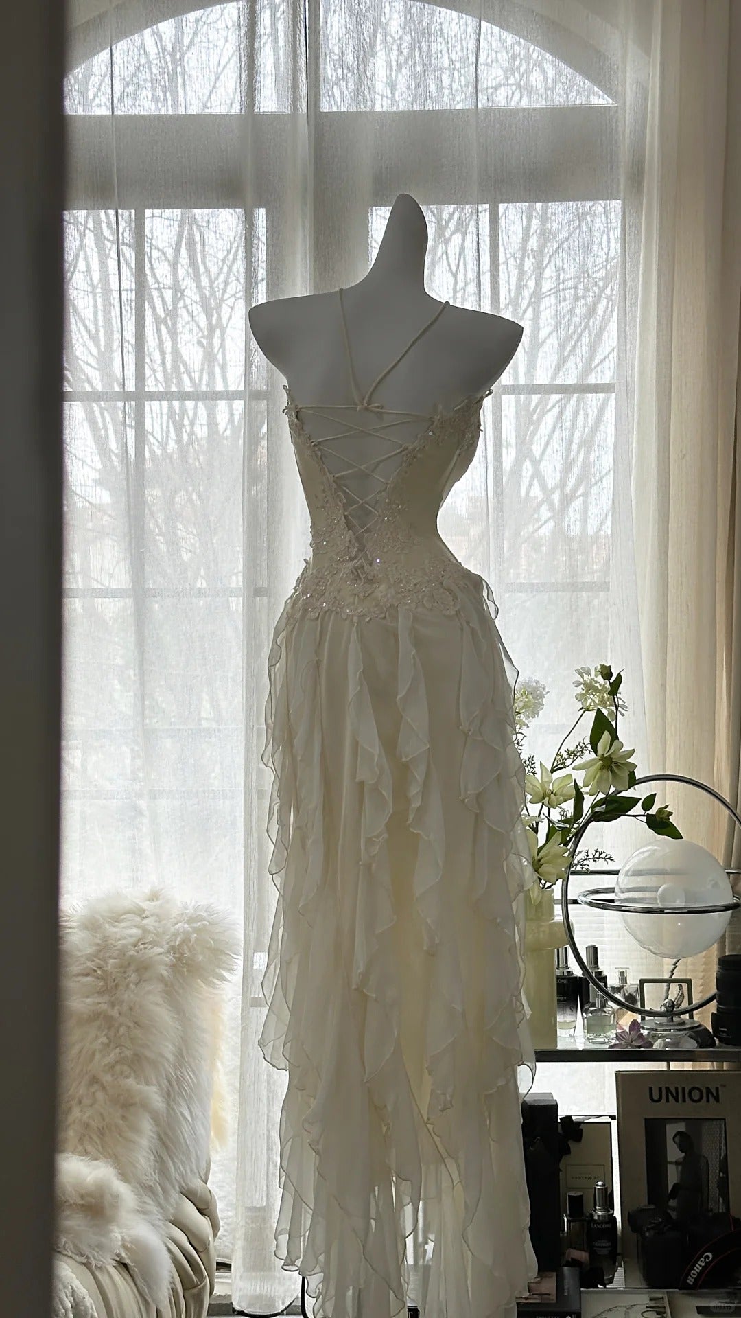 Ivory White Romantic Elegant Exquisite Beaded Backless Long Chiffon Ruffle Homecoming Dress Prom Dress Evening Dress Birthday Holiday Party Dress 4009