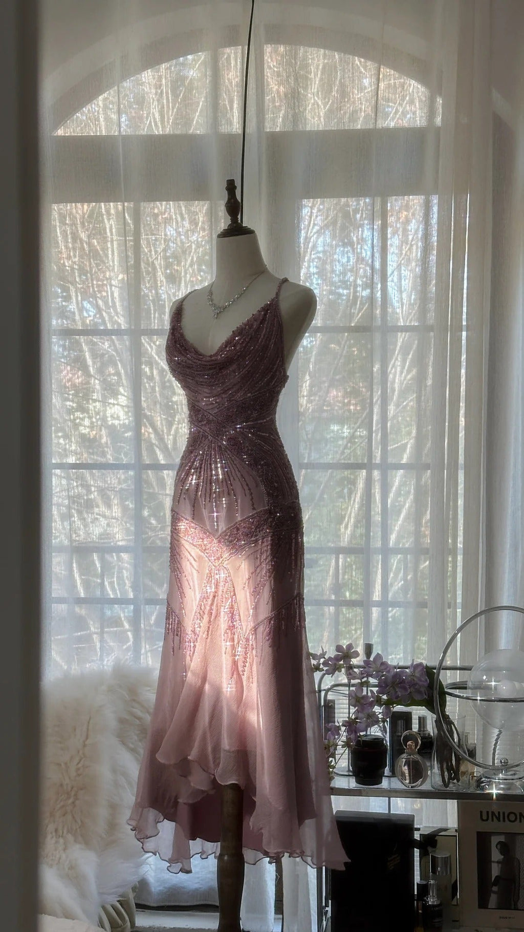 Pink Purple Romantic Fashion Elegant Exquisite Beaded Spaetti Strap Long Tulle Chiffon Ruffle Ball Gown Evening Gown Party Dress 4059