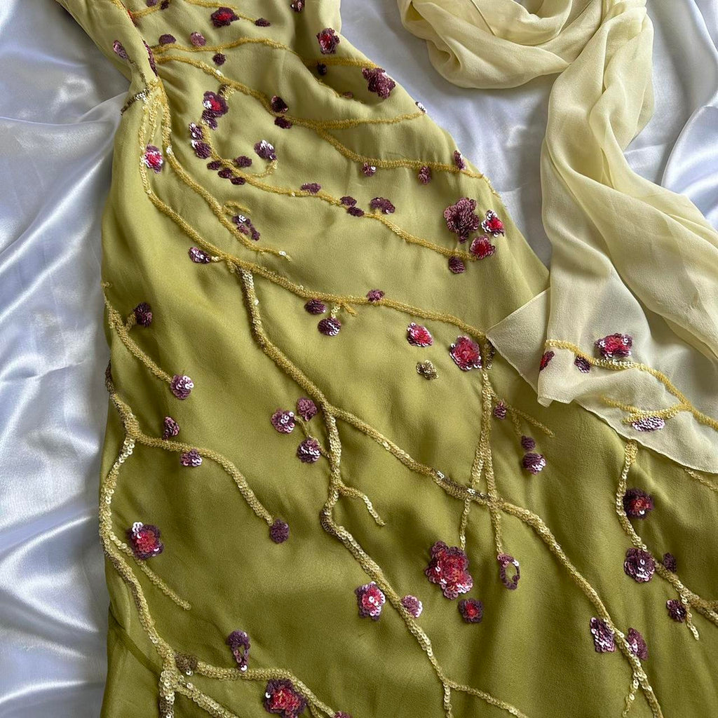 Women's Green and White Dress
