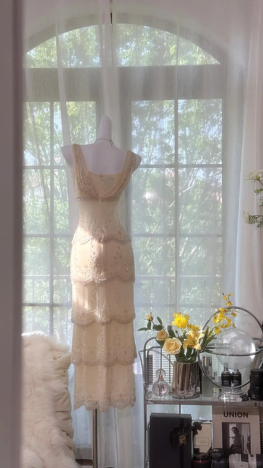 Cream Yellow V Neck Exquisite Beaded Lace Long Chiffon Tulle Ball Gown Evening Gown Wedding Party Gown Prom Gown Graduation Date Gown 3987