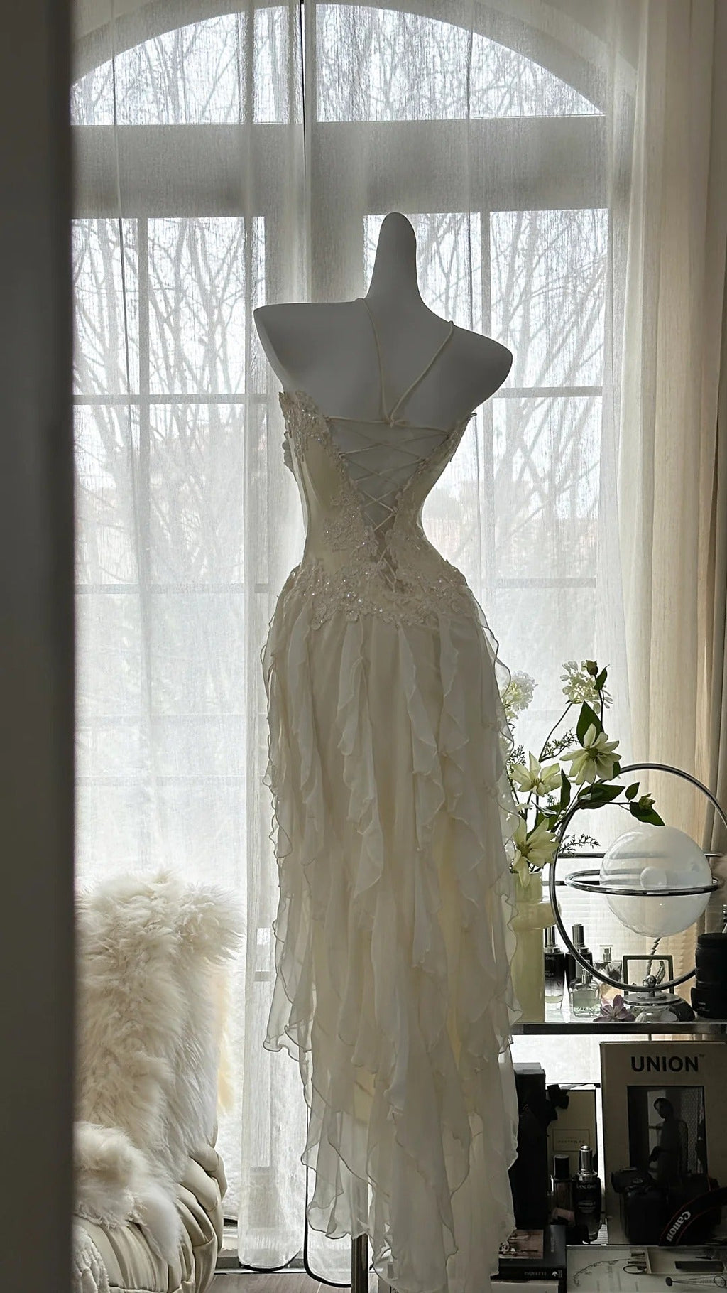 Ivory White Romantic Elegant Exquisite Beaded Backless Long Chiffon Ruffle Homecoming Dress Prom Dress Evening Dress Birthday Holiday Party Dress 4009