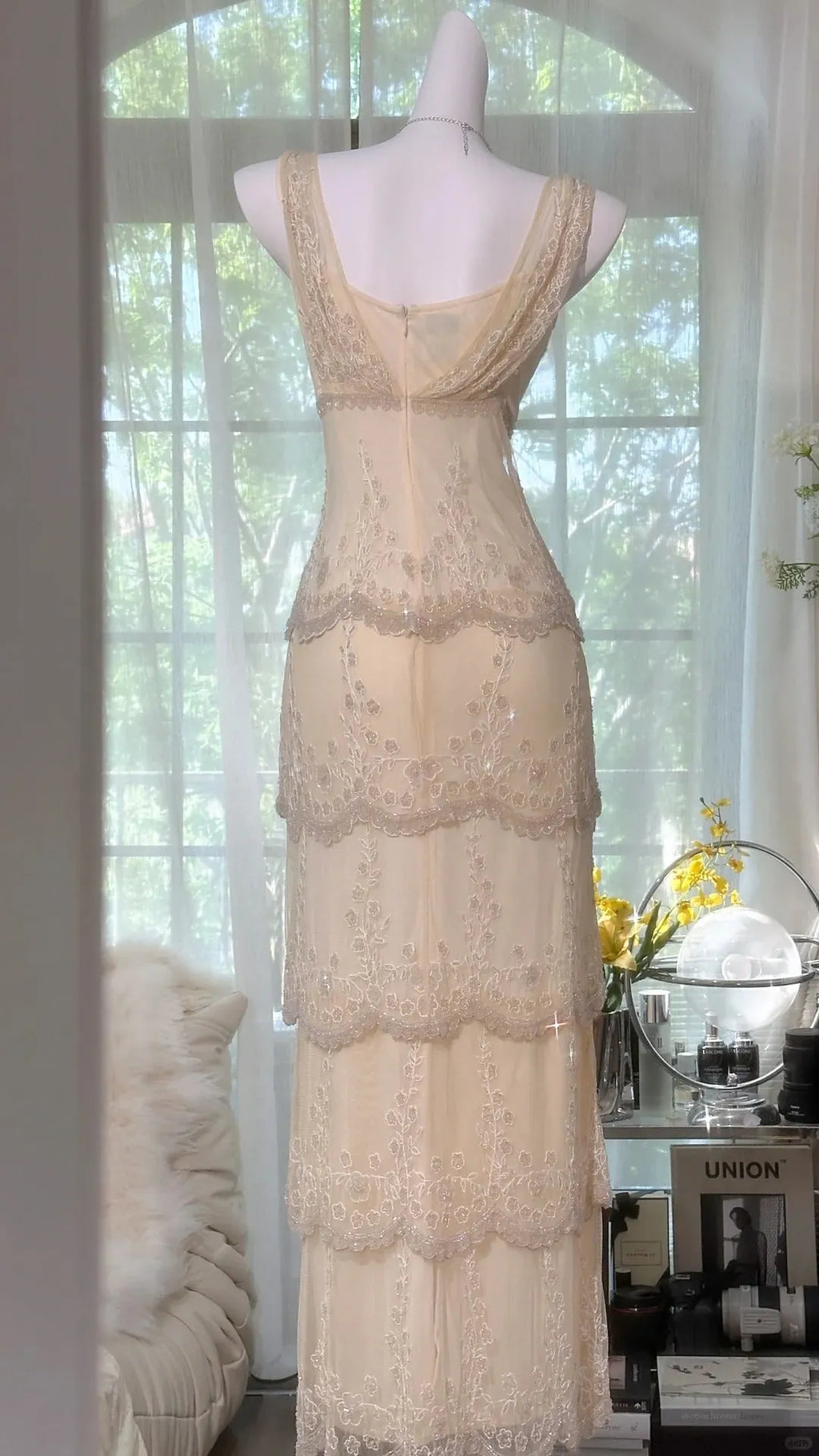 Cream Yellow V Neck Exquisite Beaded Lace Long Chiffon Tulle Ball Gown Evening Gown Wedding Party Gown Prom Gown Graduation Date Gown 3987