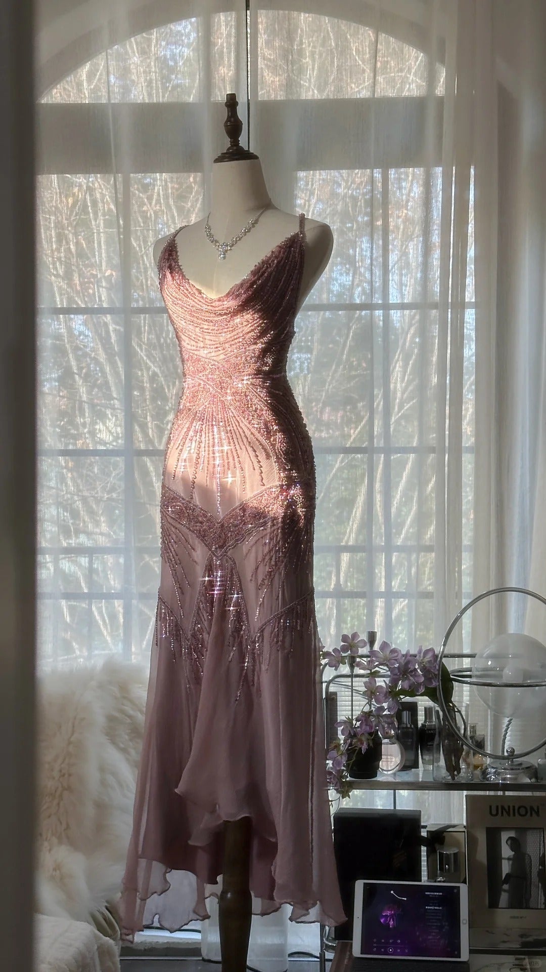 Pink Purple Romantic Fashion Elegant Exquisite Beaded Spaetti Strap Long Tulle Chiffon Ruffle Ball Gown Evening Gown Party Dress 4059