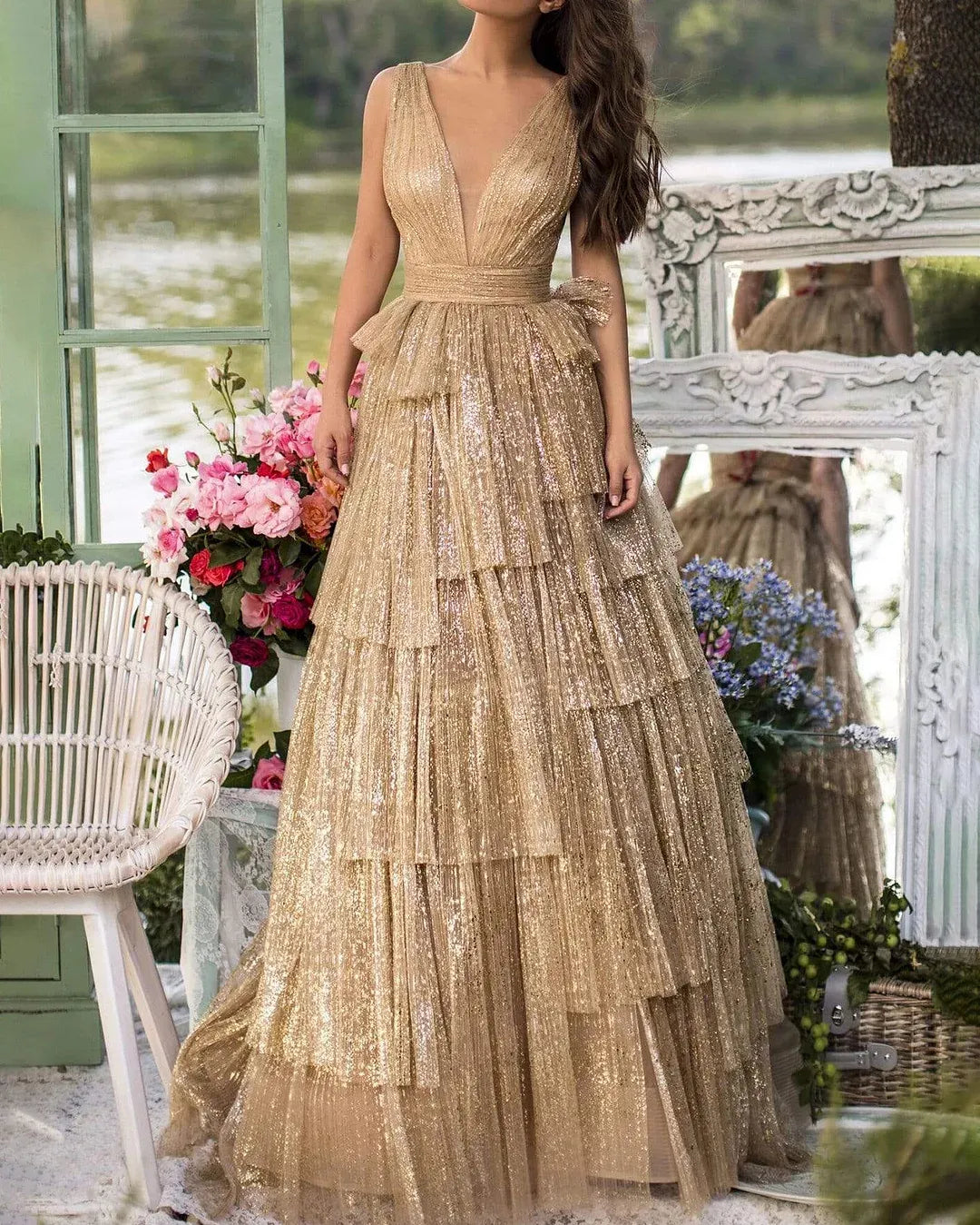 Elegant Layered Tulle Glitter V-neck Maxi Dress - 01