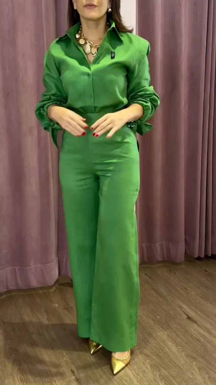 Green Satin Button-Down Shirt and Wide Leg Pants Setetts Setet