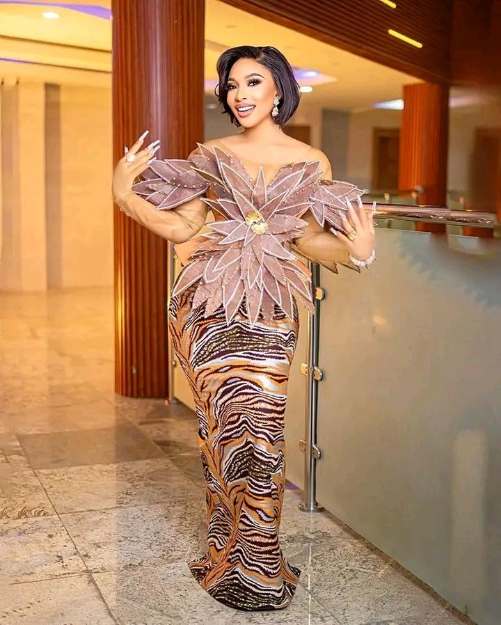 Classic Ankara African women fashion see-through applique maxi dress