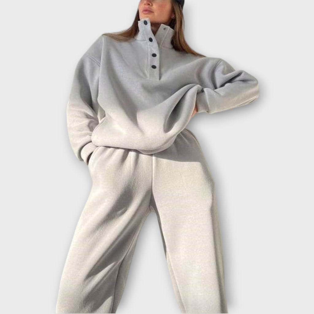 Relaxed Half-Button Lounge Set
