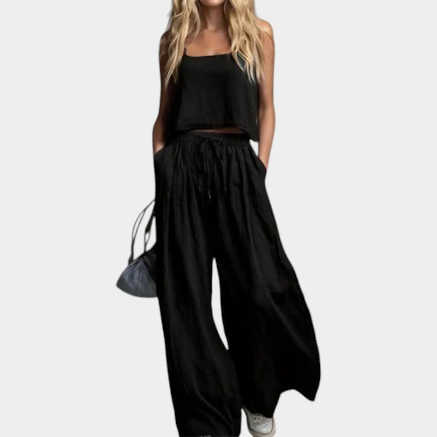 Effortless Off-Duty Outfit