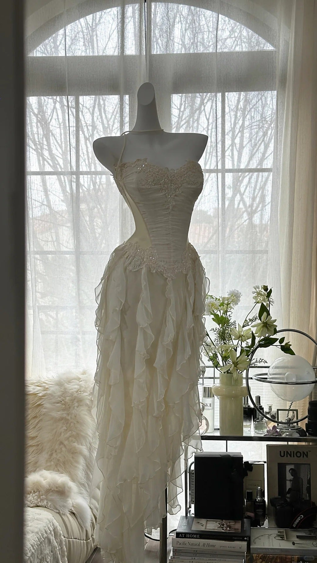 Ivory White Romantic Elegant Exquisite Beaded Backless Long Chiffon Ruffle Homecoming Dress Prom Dress Evening Dress Birthday Holiday Party Dress 4009