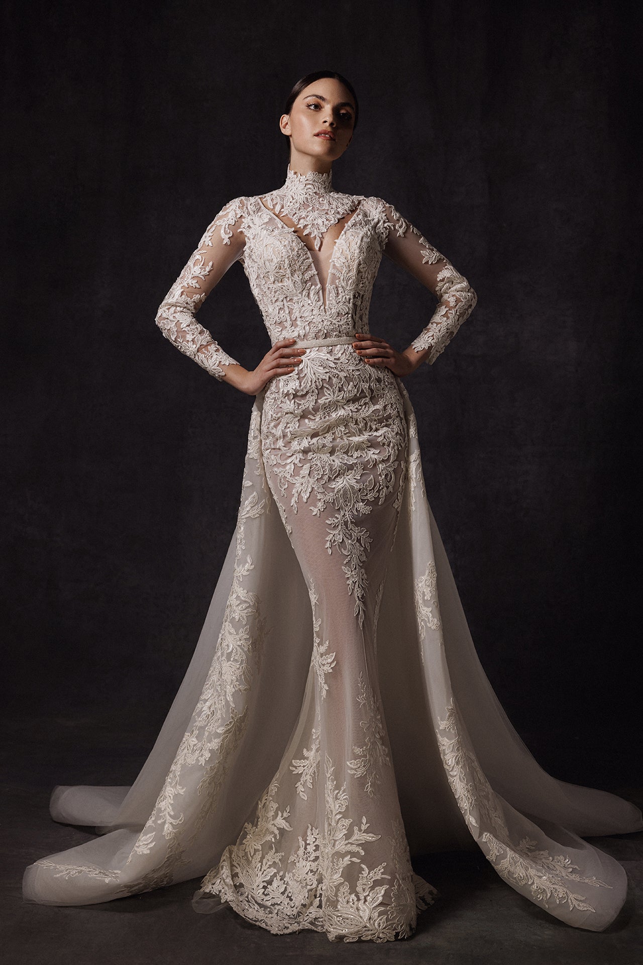 Long sleeves embroidered wedding dress