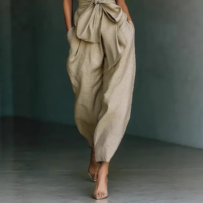 Gurtons Elegant Knot-Waist Sleeveless Jumpsuit - Tailored V-Neck Wide Leg One-Piece