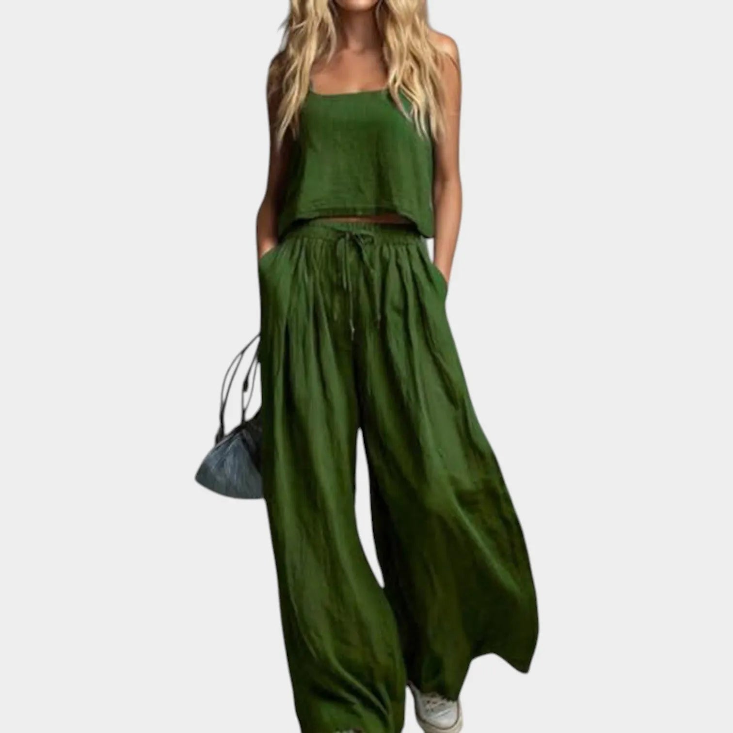 Effortless Off-Duty Outfit