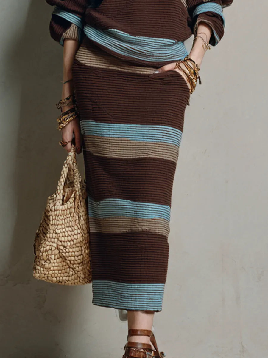 Relaxed Vintage Oversized Sweater & Column Midi Skirt Outfit
