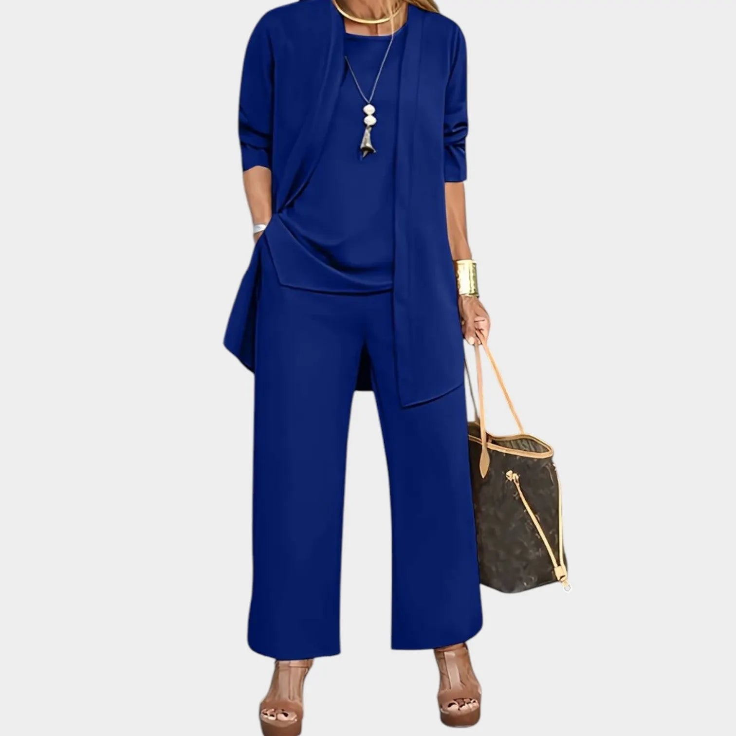 Elegant Relaxed Three-Piece Outfit Set