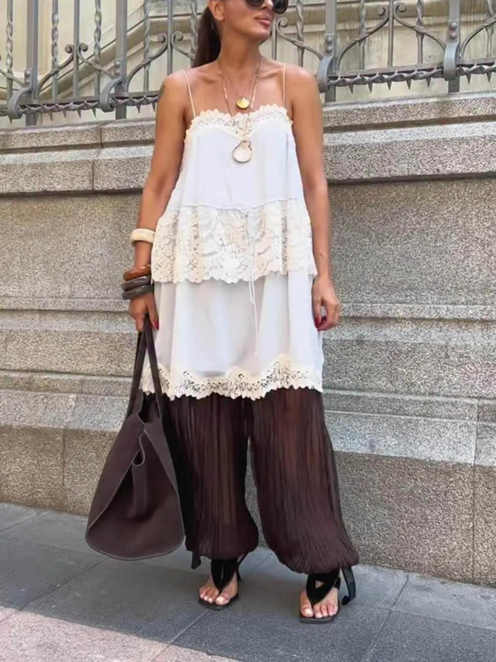 Delicate Lace Paneled Loose-Fitting Tank Top