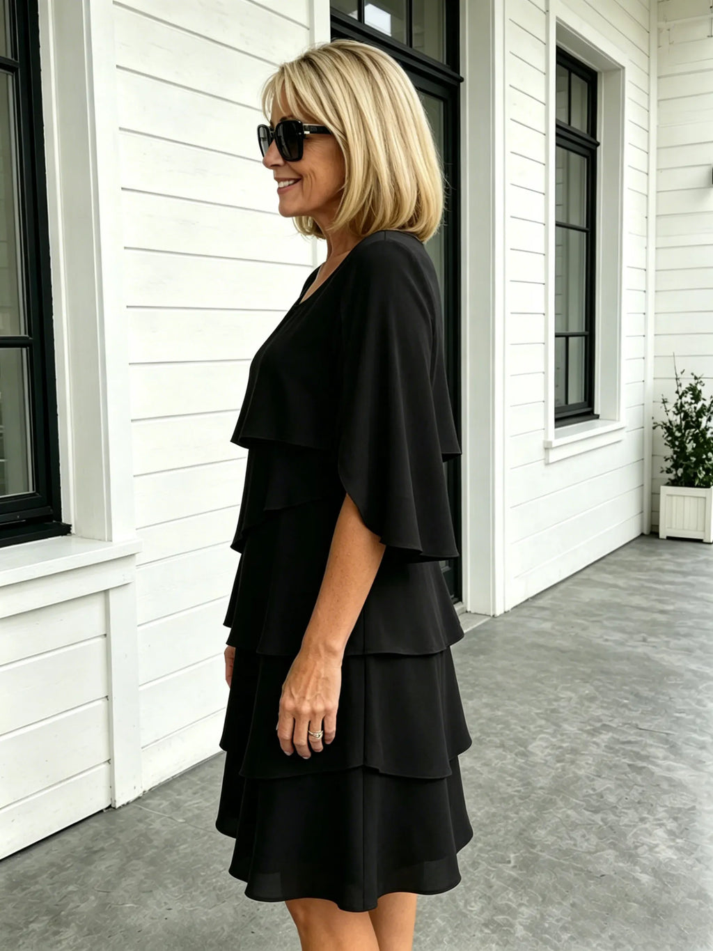 Fashion Solid Color Round Neck Cake Skirt Splicing Dress Women's Clothing