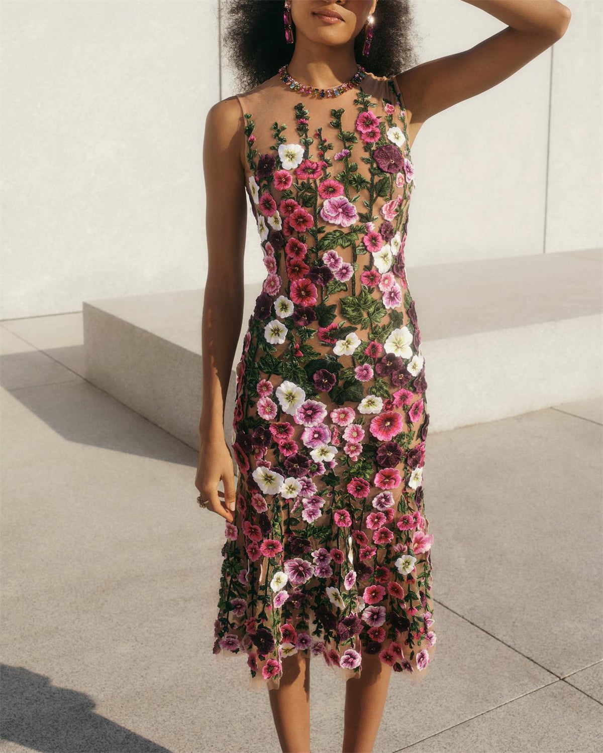 Women's Sleeveless Round Neck 3D Embroidery Dress