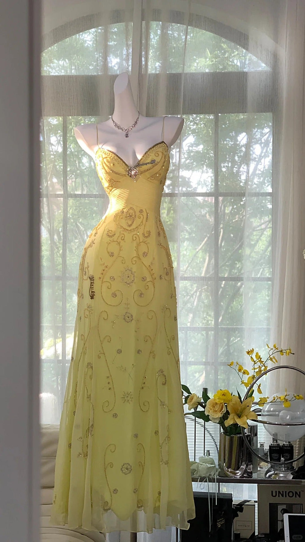 Yellow Gorgeous Exquisite Beaded Backless Spaetti Strap Long Chiffon Ball Gown Evening Dress Birthday/Holiday Party Dress Prom Dress 4063