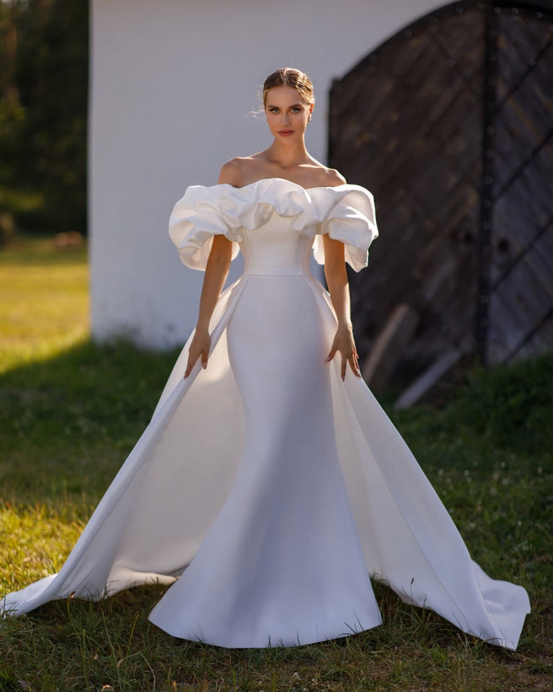 satin ivory bride bridal boho summer beach wedding dress formal ceremony off white mermaid open removable bohemian off shoulder minimalism