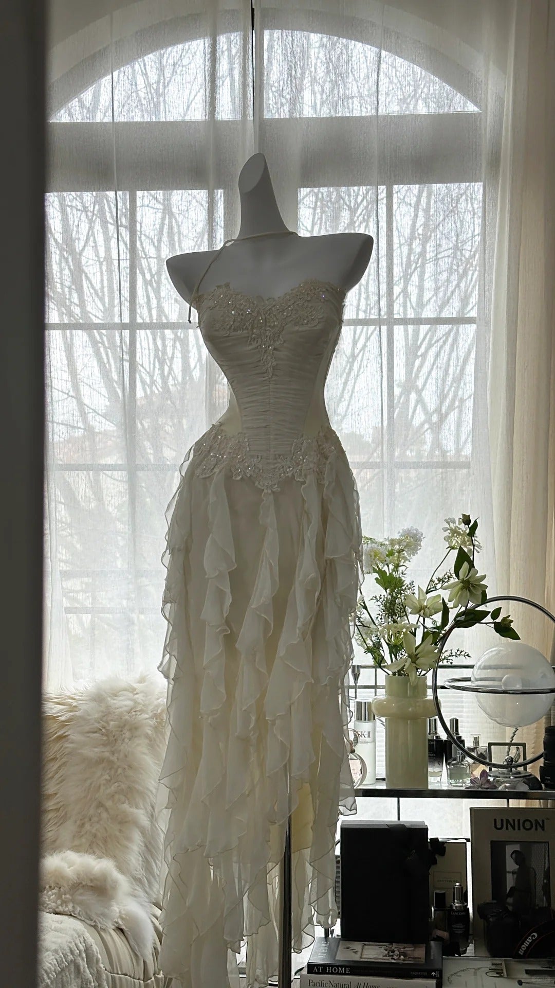Ivory White Romantic Elegant Exquisite Beaded Backless Long Chiffon Ruffle Homecoming Dress Prom Dress Evening Dress Birthday Holiday Party Dress 4009