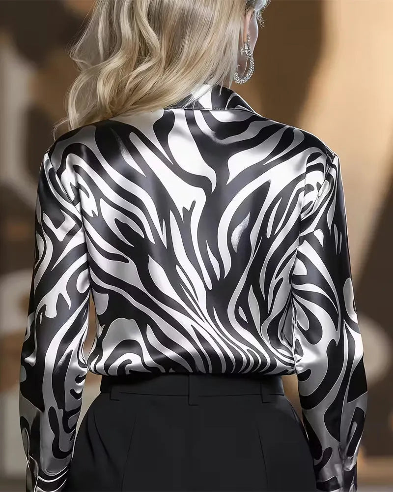 Fashionable and elegant shirt with patterns