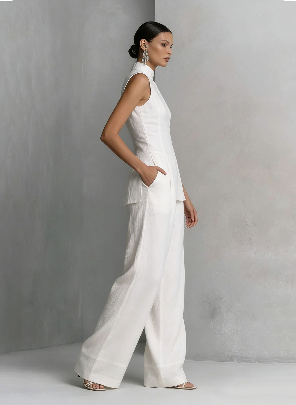 Women's Neo-Chinese Mock Neck Sleeveless Set - Elegant Wide-Leg Two-Piece Suit for Quiet Luxury Style